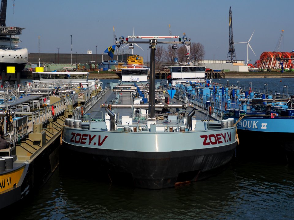 Zoey.V (ship, 2011) ENI 02333794, Port of Rotterdam