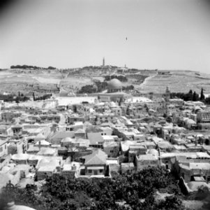 Zicht over de stad Jeruzalem met de Al Aqsa moskee in het midden van de foto, Bestanddeelnr 255-5193