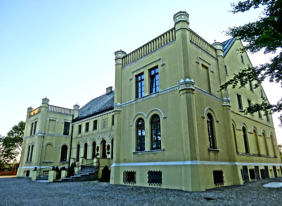 Zoledowo palac Karlowskich 1 07-2014