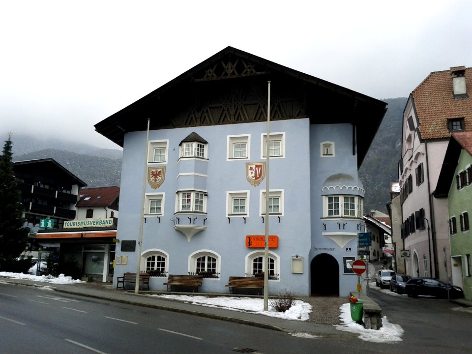 Zirl-Dorfplatz2