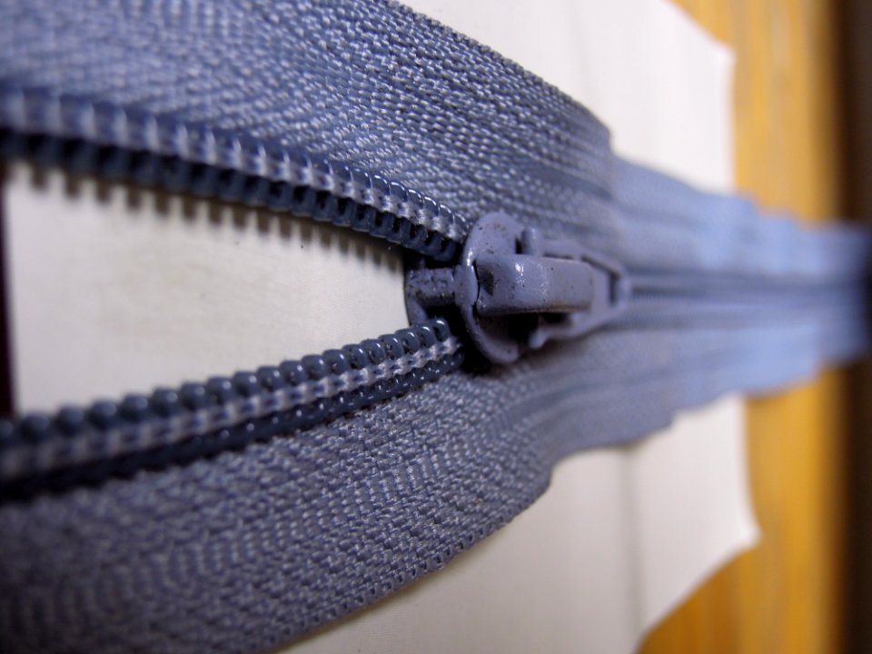 Zipper - Public Domain 04