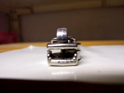 Zipper slider - Public Domain 06