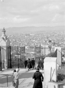 Zicht op Marseille vanaf de Notre-Dame de la Garde, Bestanddeelnr 191-0107