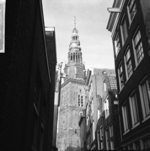 Zicht op de Oudekerkstoren, Bestanddeelnr 918-3465
