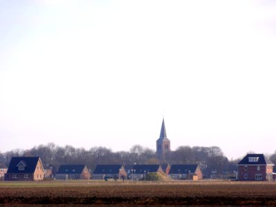 Zicht op Warffum vanaf het Warfummerbos