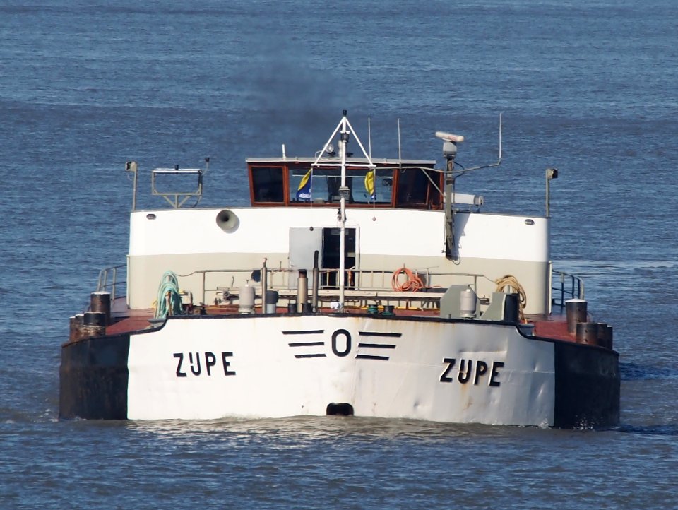 Zijpe (ship, 1960) - ENI 02310756, Port of Antwerp pic1