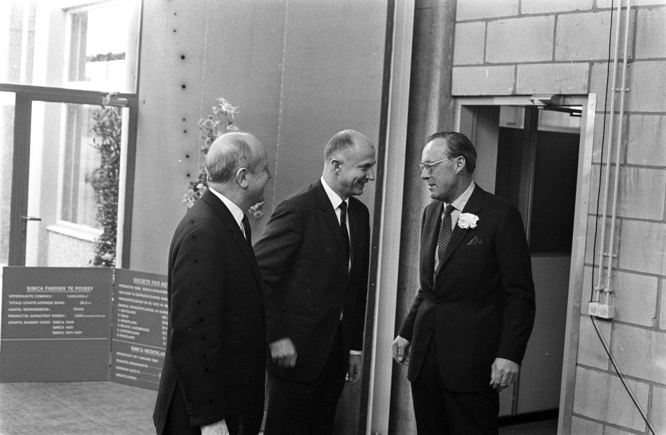 Zijne Koninklijke Hoogheid Prins Bernhard opende vestiging van Simca in Rotterda, Bestanddeelnr 922-4191
