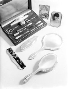 Zilveren manicureset en kapstel, Gero, Bestanddeelnr 254-6182 photo