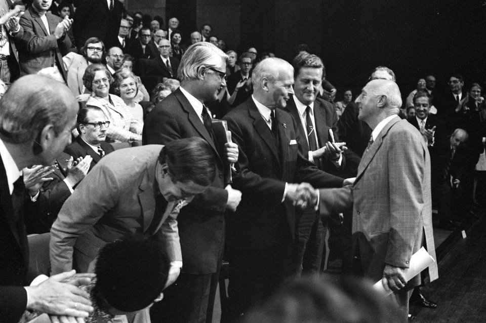 Zilveren Jubileumcongres Europese Beweging Nederland in jaarbeurscongresgebouw t, Bestanddeelnr 925-9199