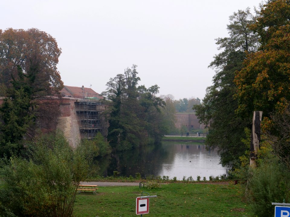 Zitadelle Spandau from Juliusturmbrücke 2019-10-24 02