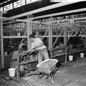 Zilveren troffels 1965 te Rotterdam uitgereikt, de leerlingen aan het werk, Bestanddeelnr 918-0400