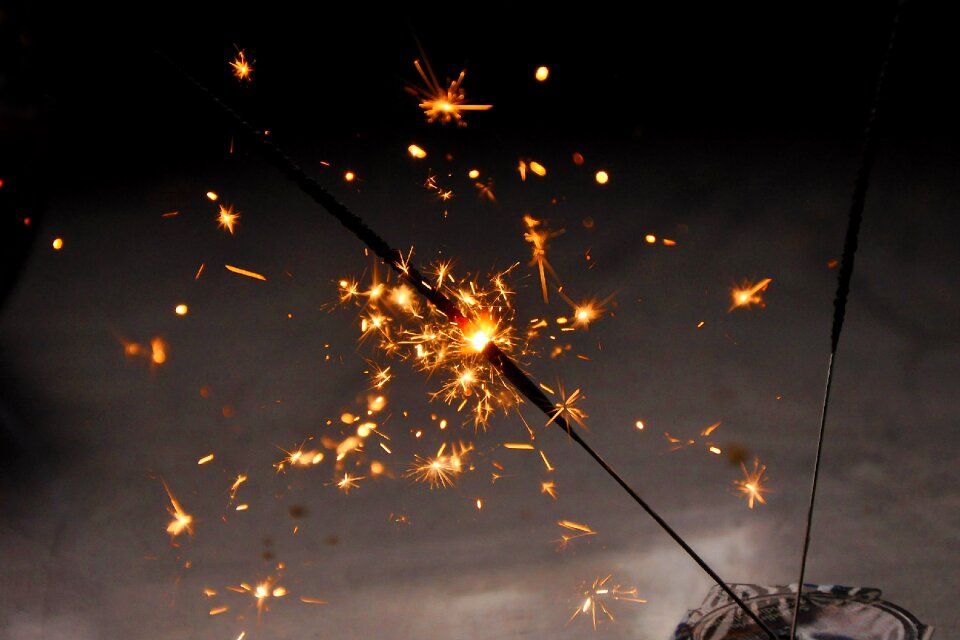 Fireworks star golden