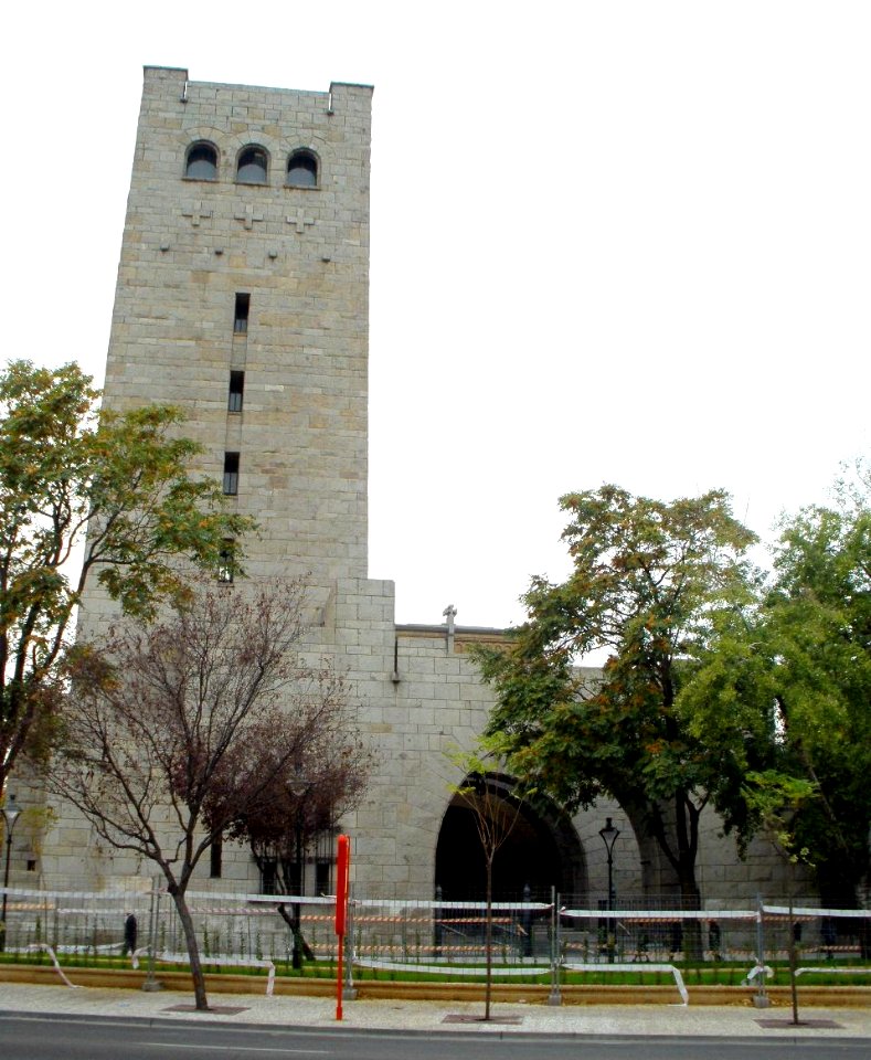 Zaragoza - Iglesia de San Antonio de Padua 01