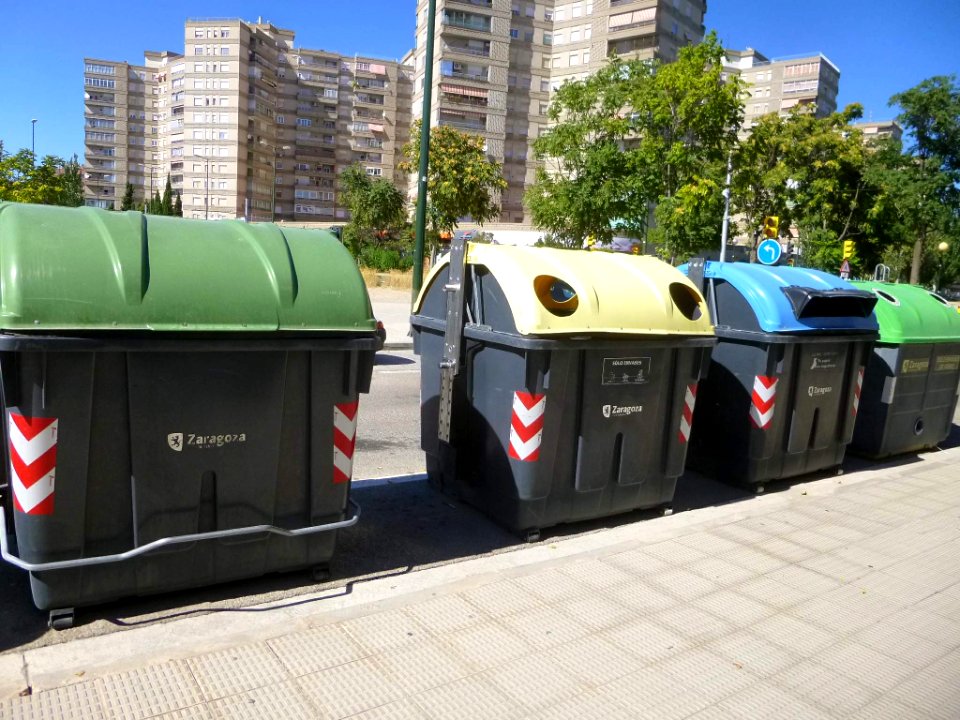 Zaragoza - reciclaje de residuos urbanos 04