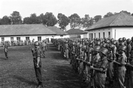 Zaterdagmorgen 27 november 1948 werden te Tjimahi in de Kaderschool I Infanterie, Bestanddeelnr 2179
