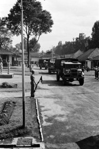 Zaterdagmorgen 27 november 1948 werden te Tjimahi in de Kaderschool I Infanterie, Bestanddeelnr 2185