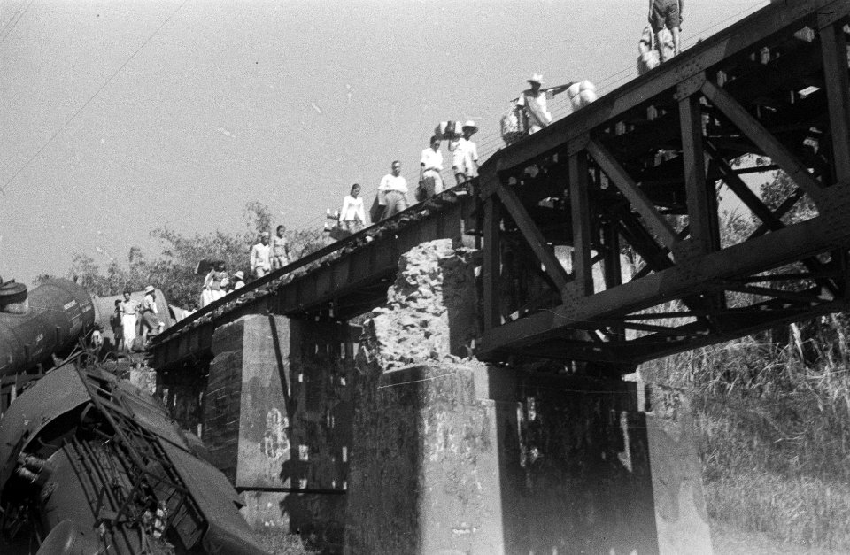 Zaterdagavond, 21 augustus 1948 om ongeveer 22.20 uur is in de nabijheid van de , Bestanddeelnr 3455