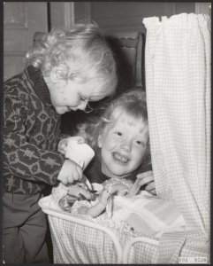 Zaterdag is de driejarige Anita van Delft uit Tilburg uit het ziekenhuis, waar z, Bestanddeelnr 093-0530