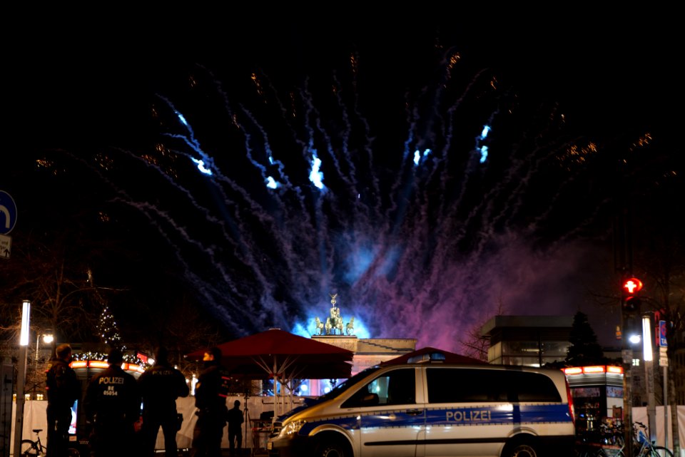 ZDF new year TV show Brandenburg gate for 2021 firework from Unter den Linden 36