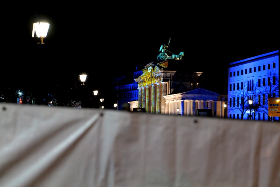 ZDF new year TV show Brandenburg gate for 2021 from outside 03