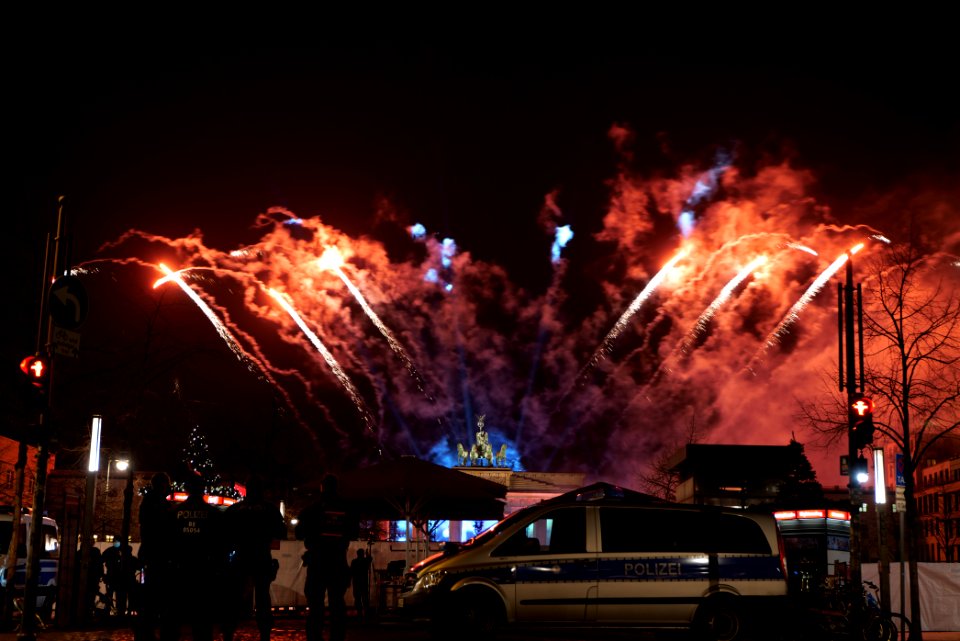 ZDF new year TV show Brandenburg gate for 2021 firework from Unter den Linden 34