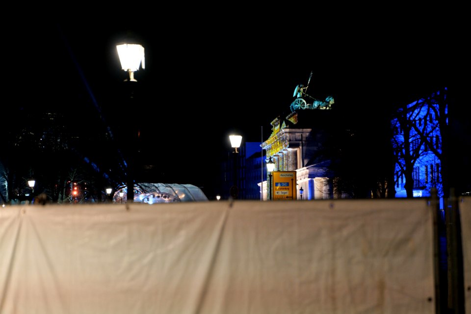 ZDF new year TV show Brandenburg gate for 2021 from outside 01