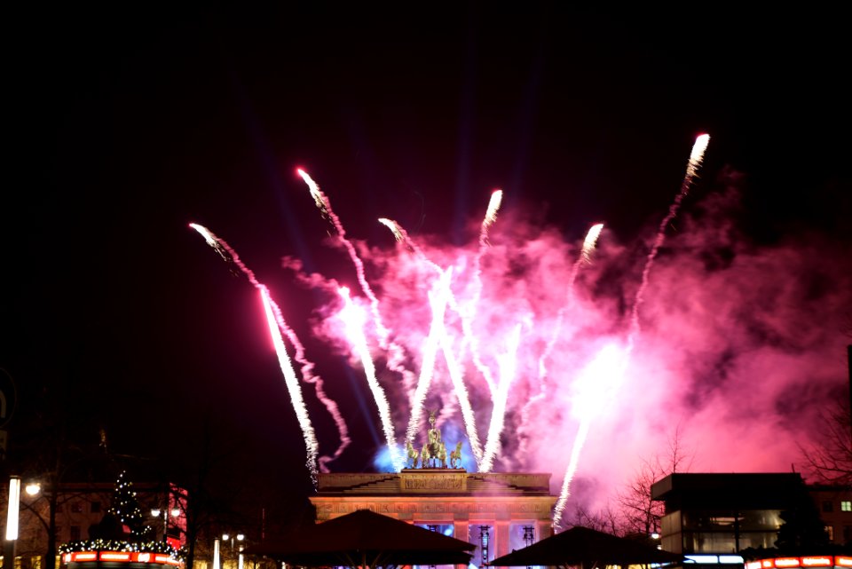 ZDF new year TV show Brandenburg gate for 2021 firework from Unter den Linden 28