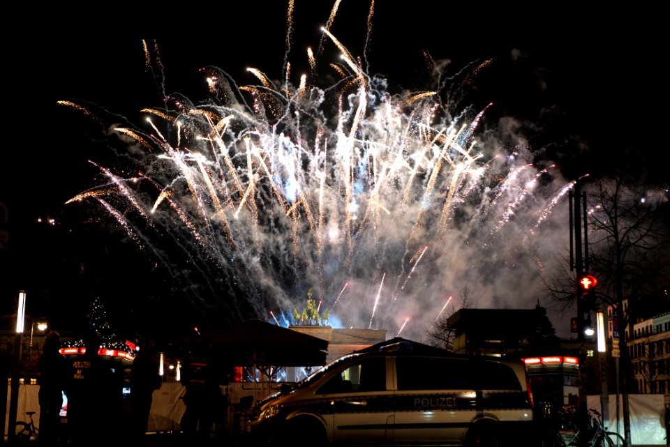 ZDF new year TV show Brandenburg gate for 2021 firework from Unter den Linden 48