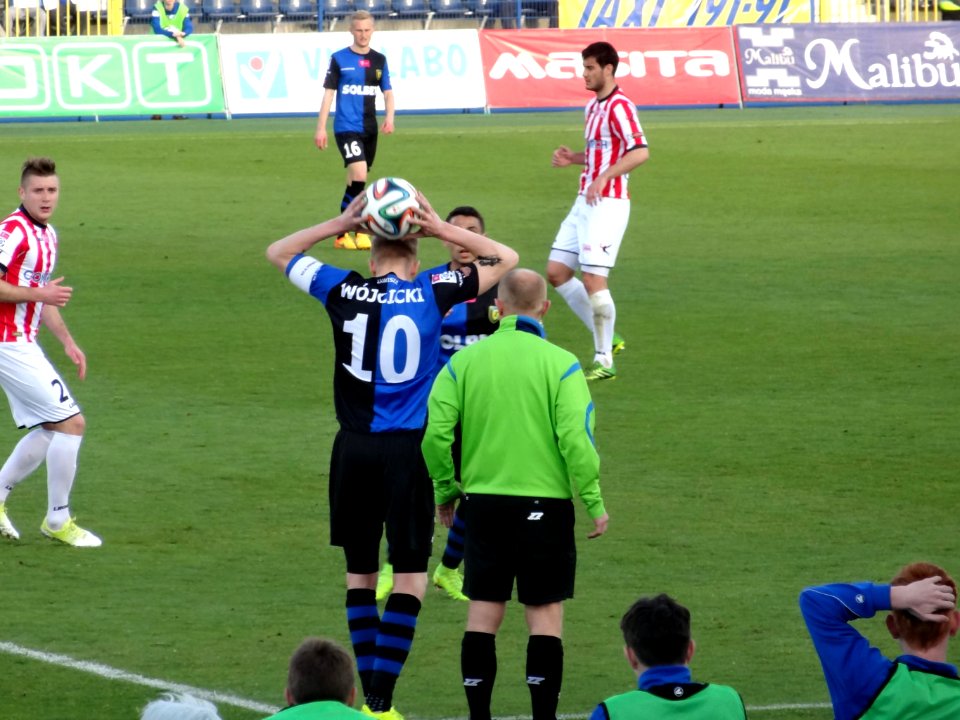 Zawisza-Cracovia6 4-2015