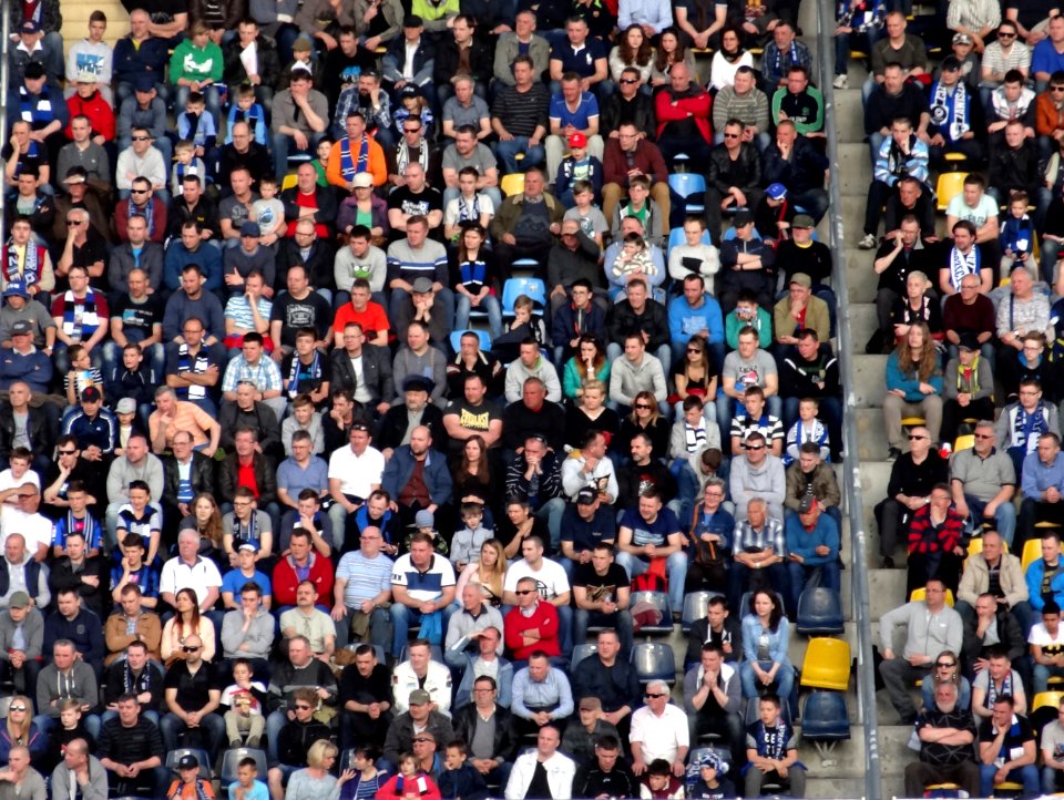 Zawisza-Cracovia8 4-2015