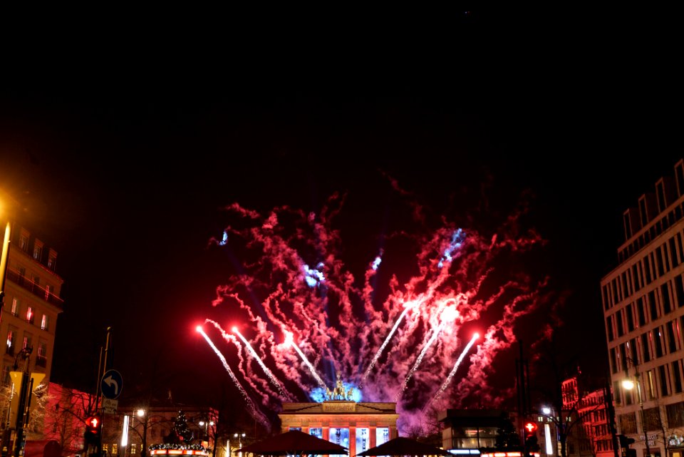 ZDF new year TV show Brandenburg gate for 2021 firework from Unter den Linden 16