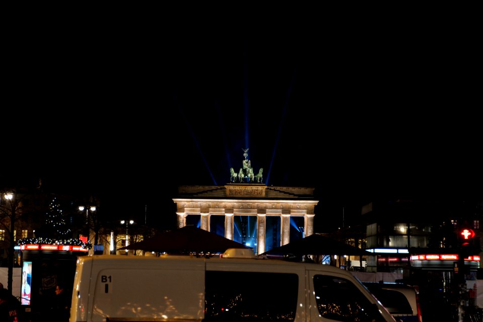 ZDF new year TV show Brandenburg gate for 2021 from outside 12
