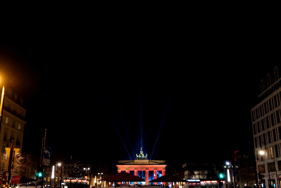 ZDF new year TV show Brandenburg gate for 2021 from outside 19
