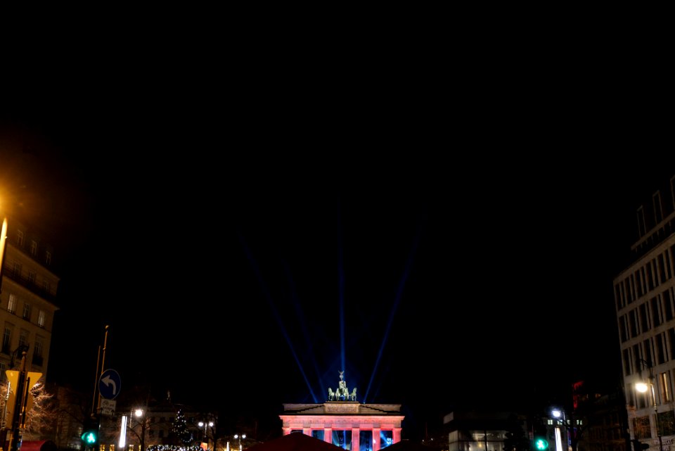 ZDF new year TV show Brandenburg gate for 2021 from outside 22