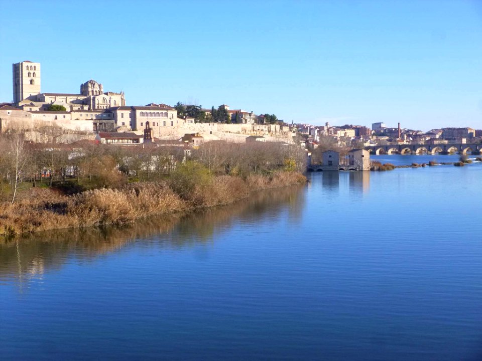 Zamora - Río Duero y Catedral 09