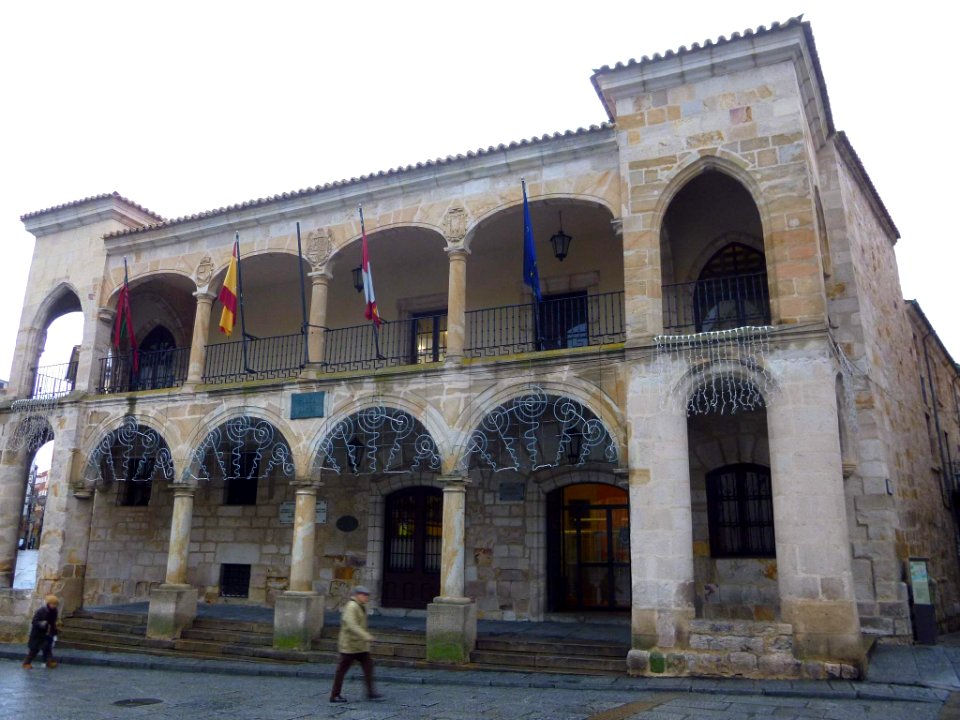 Zamora - Plaza Mayor, Ayuntamiento Viejo 01