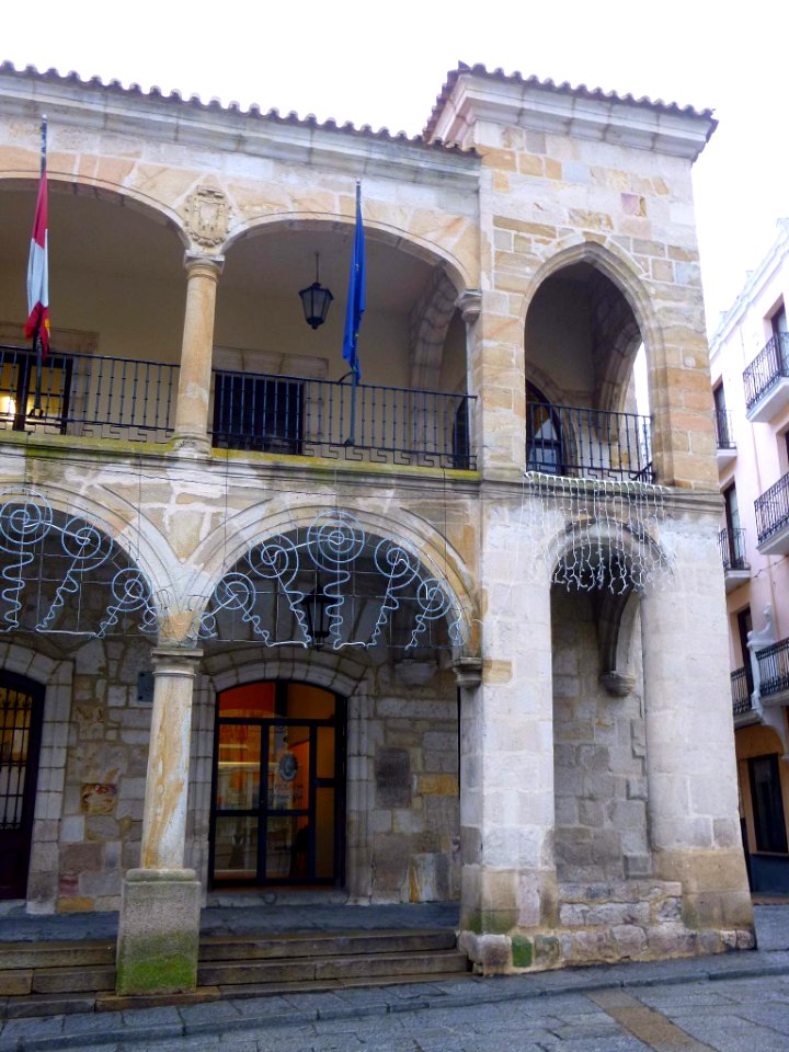 Zamora - Plaza Mayor, Ayuntamiento Viejo 03