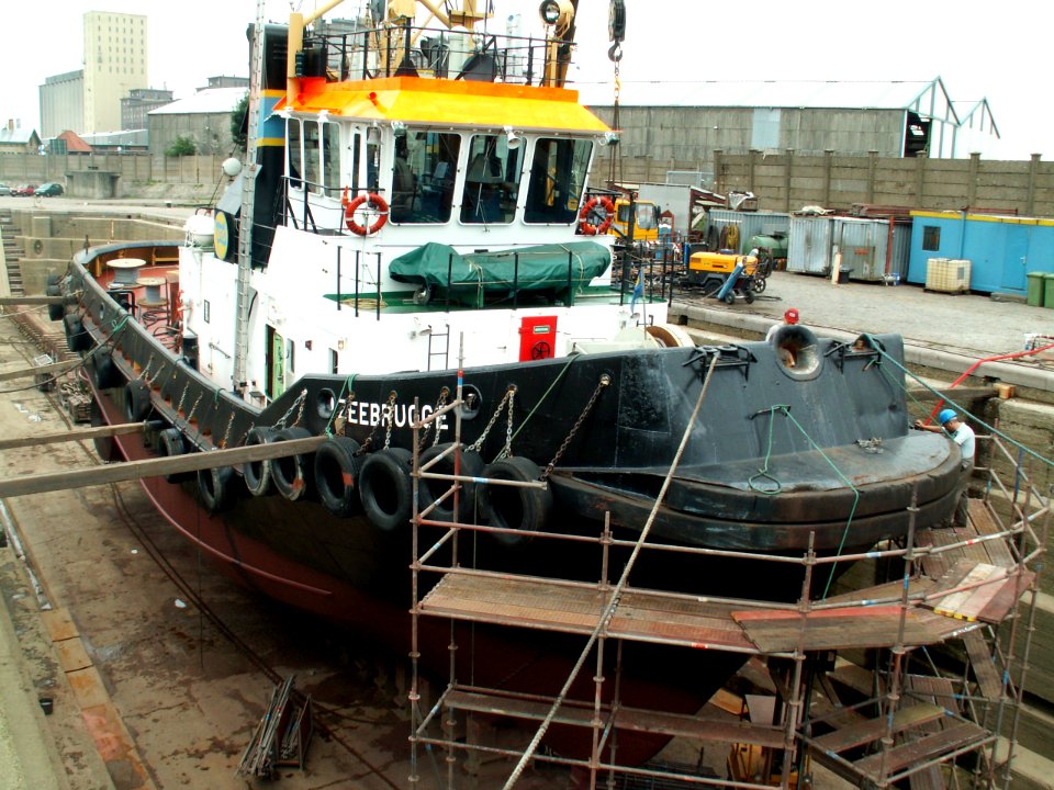 Zeebrugge IMO 8915483 bow in the drydocks at Antwerp, Belgium 12-Sep-2005