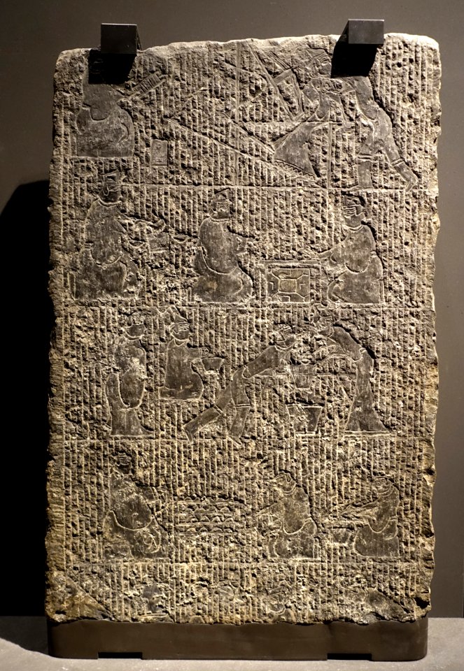 Zeng Shen's mother, Liubo game, & kitchen, excavated from Jiaxiang county, Shandong, China, Eastern Han dynasty, 1st-2nd century AD, stone - Tokyo National Museum - Tokyo, Japan - DSC08340