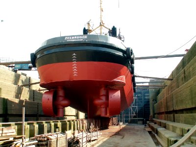 Zeebrugge IMO 8915483 astern in the drydocks at Antwerp, Belgium 13-Sep-2005