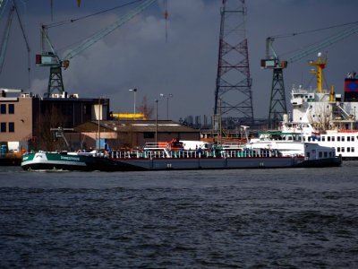 Zennestroom ENI 02318119 at Port of Antwerp pic1
