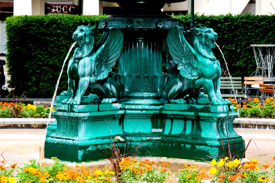 Zentralhofbrunnen 3