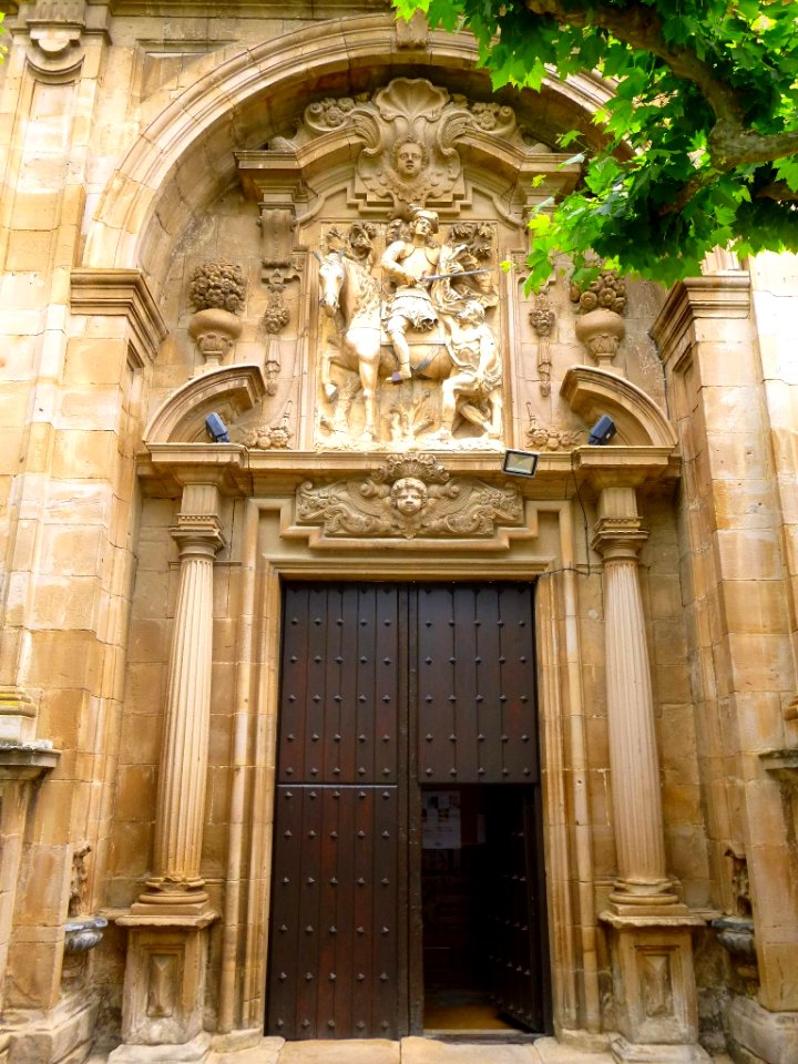 Zegama - Iglesia de San Martín de Tours, exteriores 07