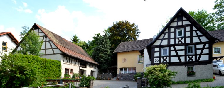Zell (Bensheim), Gronauer Straße 55-57