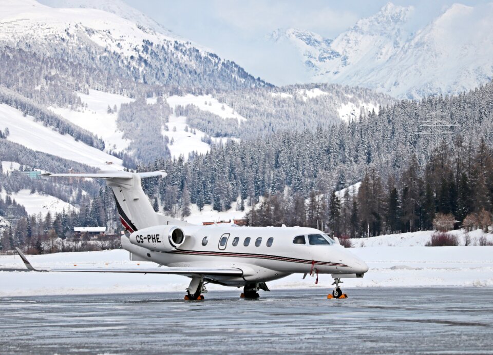 Flight st moritz frost