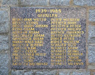 Zell (Bensheim), Kriegerdenkmal, Tafel 1