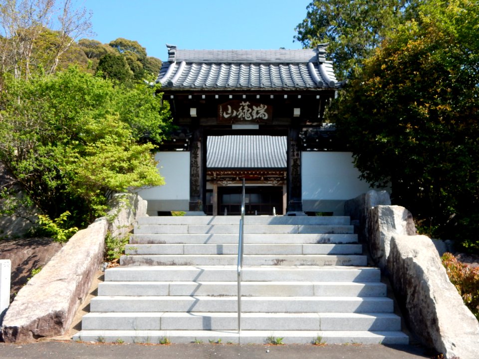 Zenjuji, in Toyokawa, Aichi (2018-04-21) 03