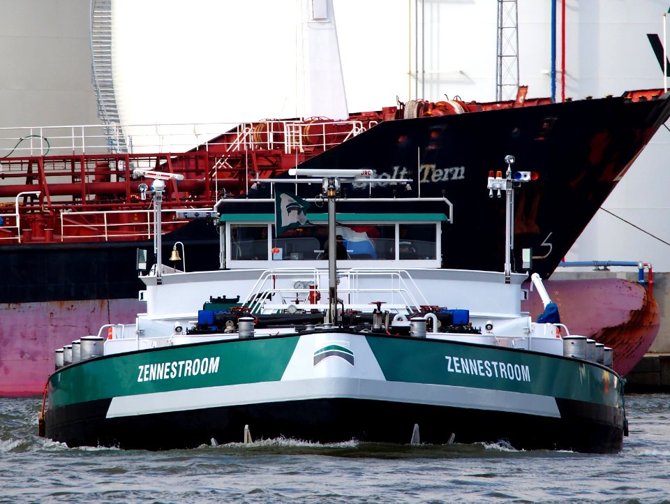 Zennestroom ENI 02318119 at Port of Antwerp pic3