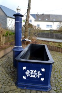 Zehnhausen bei Rennerod, Brunnen Hauptstraße (1)