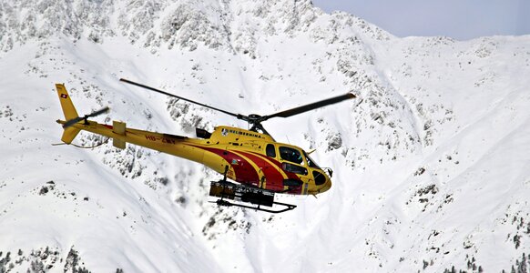 Accident rescue rescue helicopter flying photo